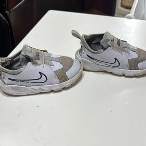 Nike Kids White and Tan Sneakers